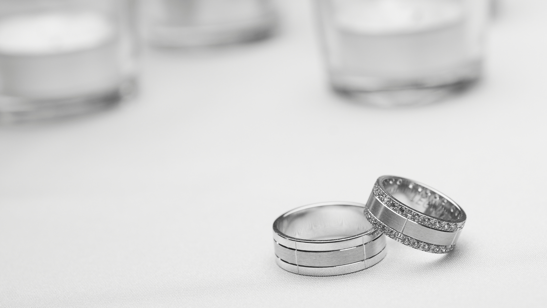 Wedding sets Cedar Rapids.