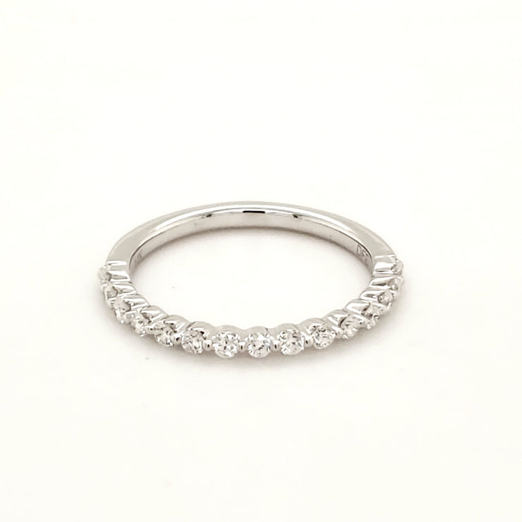 WHITE GOLD PRONG SET WEDDING BAND (.34CTTW)