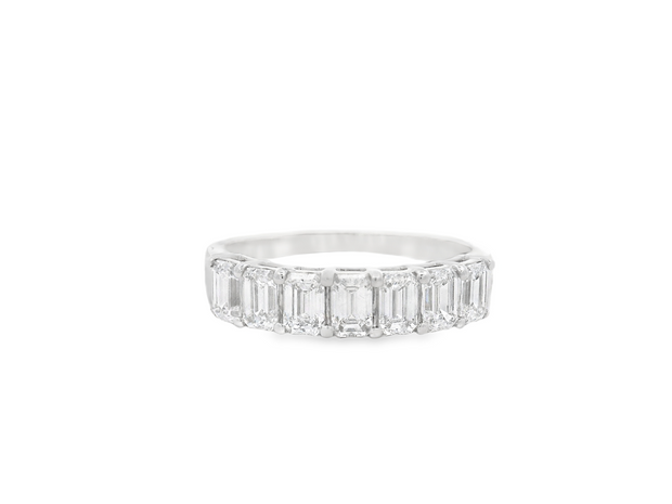 7 Stone Emerald Diamond Band