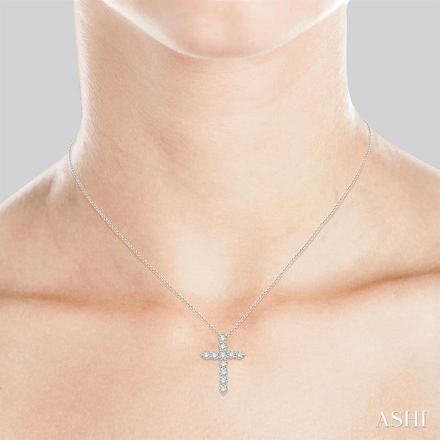 ASHI - 3/4 CARAT CROSS DIAMOND PENDANT