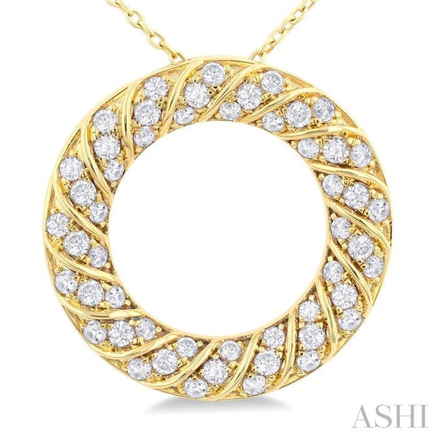 DIAMOND WREATH PENDANT