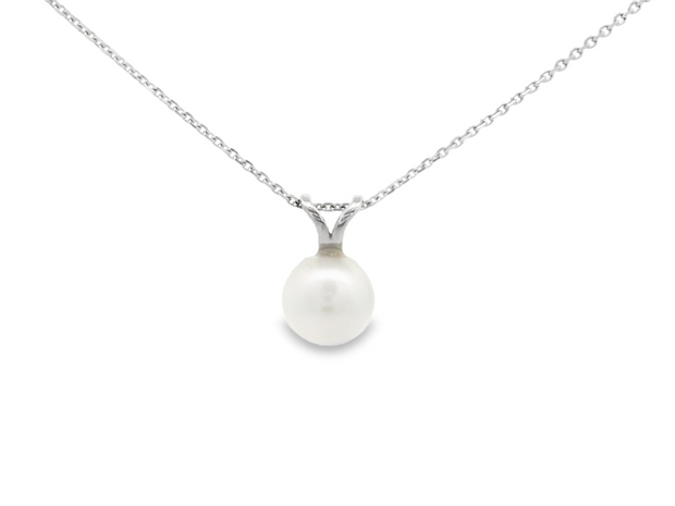 White Gold Pearl Pendant