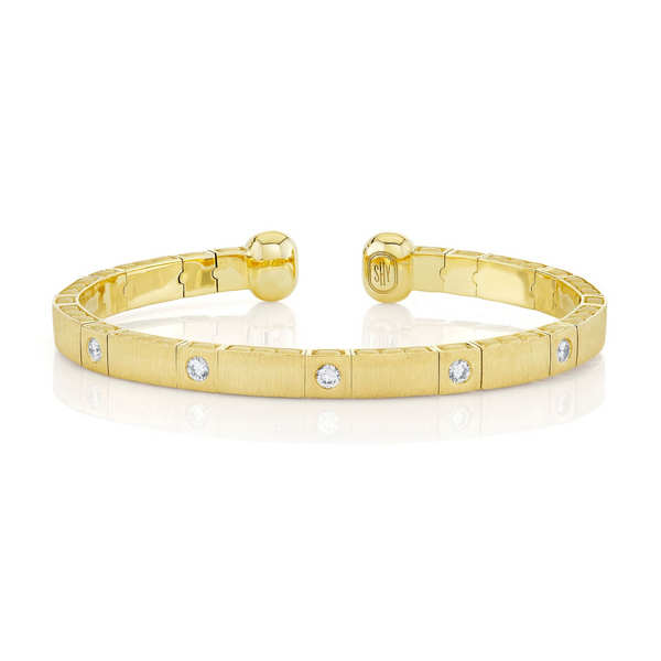 Siebke Hoyt Round Diamond Flush Set Matte Men's Cuff Bangle Bracelet in 14K Yellow Gold (0.43ctw)