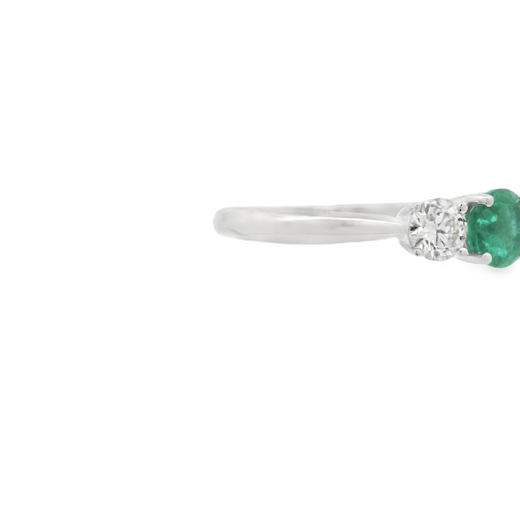 EMERALD & DIAMOND 3 STONE RING