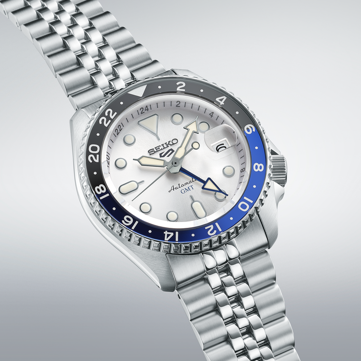 SEIKO 5 SPORTS