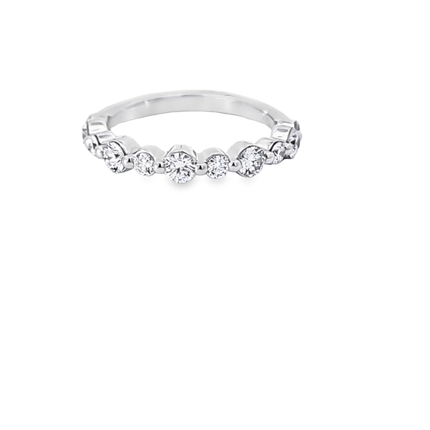 ALTERNATING SIZES DIAMOND WEDDING BAND – 0.75 TCW