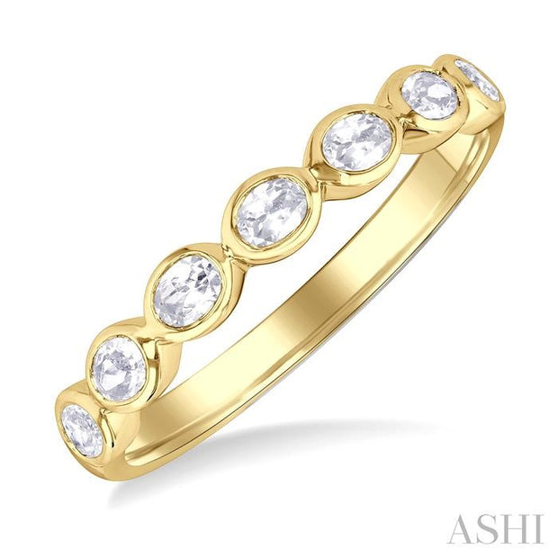 ASHI - Oval Diamond Stackable Ring