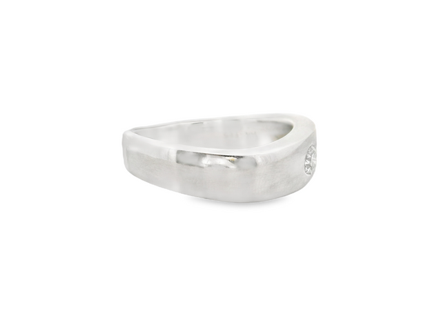 Flush Set Wave Diamond Band
