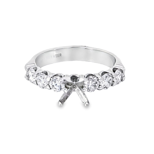 DIAMOND ENGAGEMENT RING SETTING