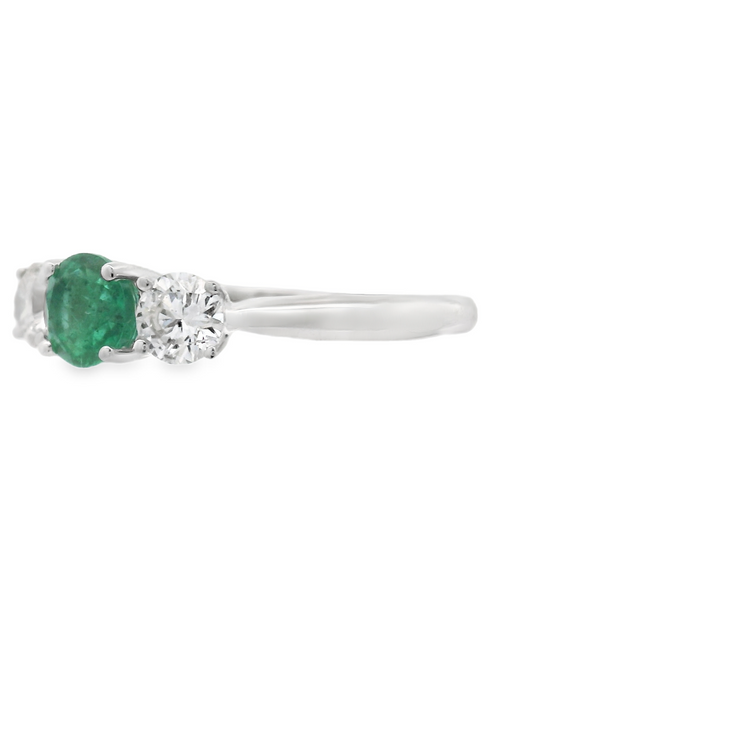 EMERALD & DIAMOND 3 STONE RING