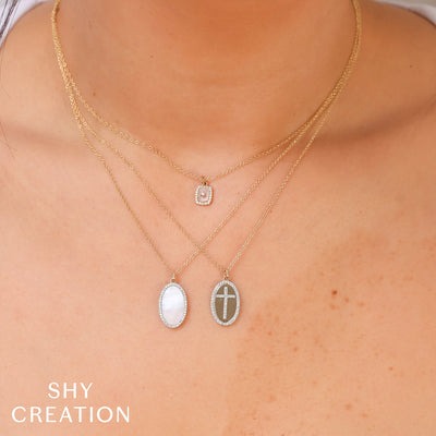 SHY CREATION - OVAL MOTHER OF PEARL & DIAMOND DISC PENDANT