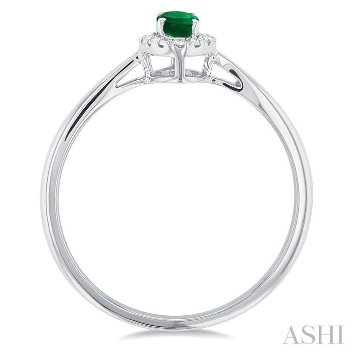 Oval Shape Emerald & Halo Diamond Ring