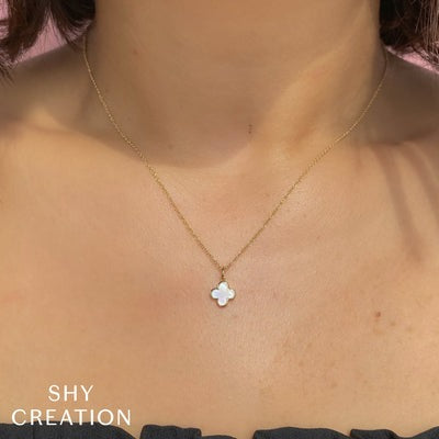 Shy Creation - Mother of Pearl Clover Pendant