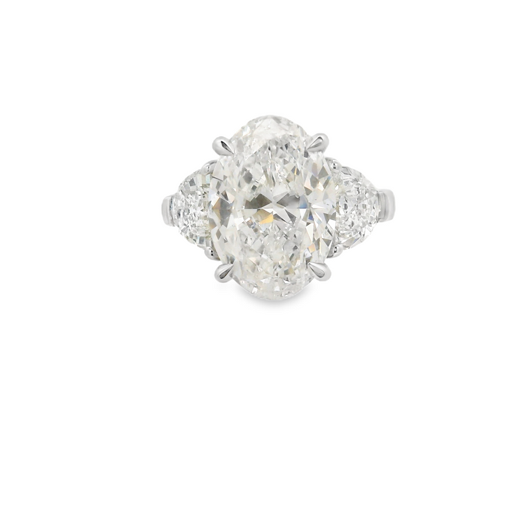 Diamond 3 Stone Ring - 6 Ct Oval Center