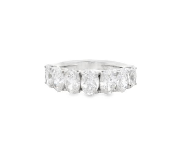 Oval Diamond 7 Stone Band