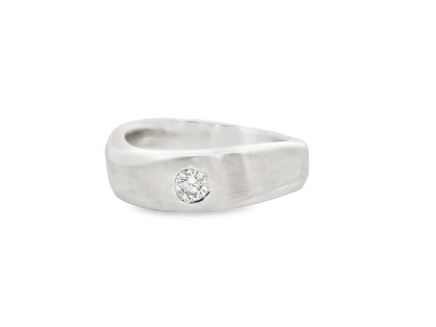 Flush Set Wave Diamond Band