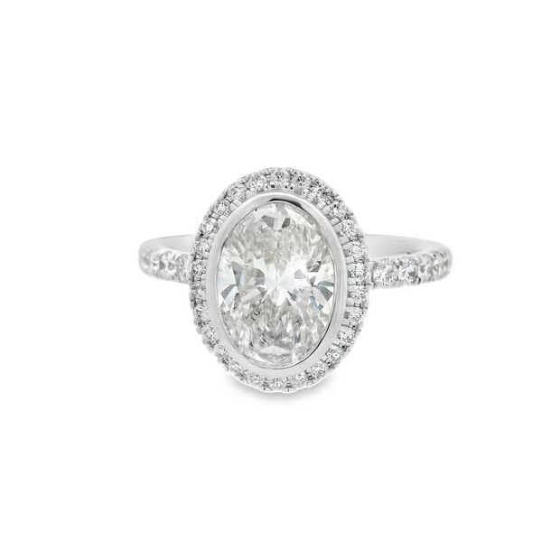 Diamond Engagement Ring - 2 Ct Center