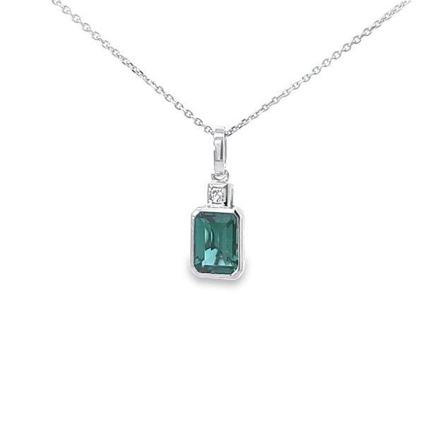 EMERALD & DIAMOND PENDANT