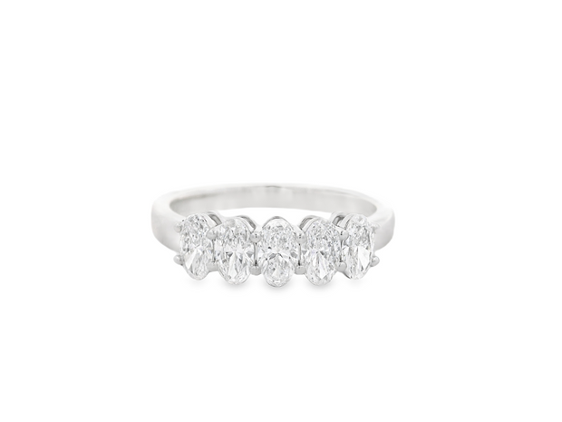 Oval Diamond 5 Stone Band