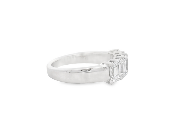 Emerald Diamond 5 Stone Band