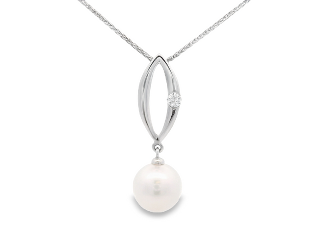 Pearl & Diamond Pendant