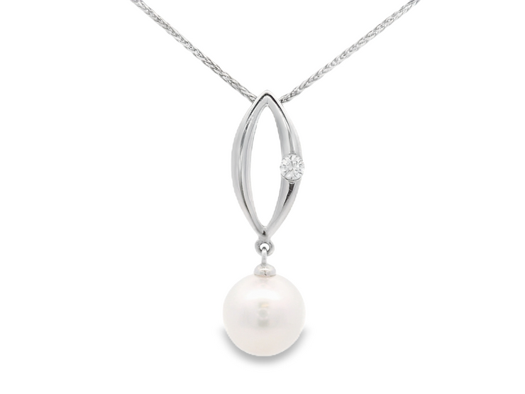 Pearl & Diamond Pendant