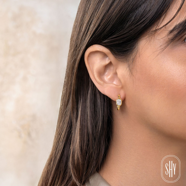Shy Creation - 0.20Ct Diamond Baguette Oval Hoop Earring