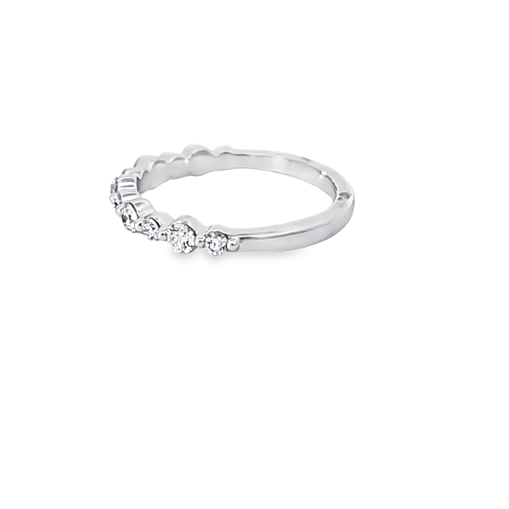 ALTERNATING SIZES DIAMOND WEDDING BAND – 0.50 TCW